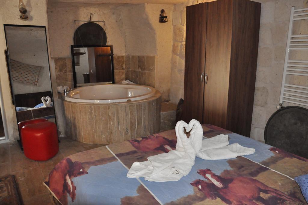 Crazy Horse Pension Ουργκούπ Εξωτερικό φωτογραφία